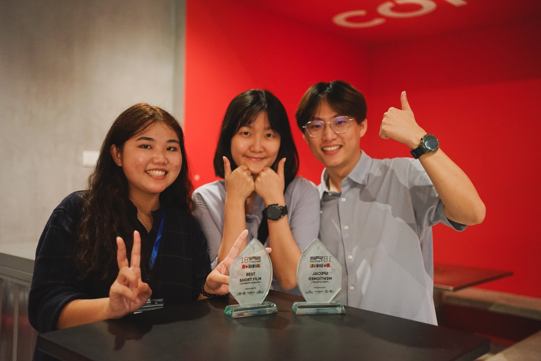 恭贺校友黄佩诗及沈成兴分别荣获“第18届 Mini Film Festival《学生组最佳短片奖》及《公关组特别提及奖》”